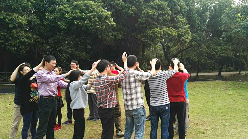 拓展活動.jpg 拓展活動.jpg