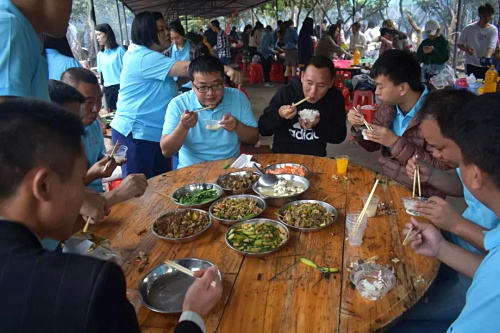 農(nóng)家餐.jpg 農(nóng)家餐.jpg