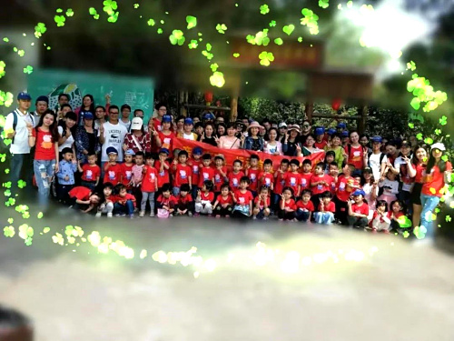 班級(jí)合影.jpg 班級(jí)合影.jpg